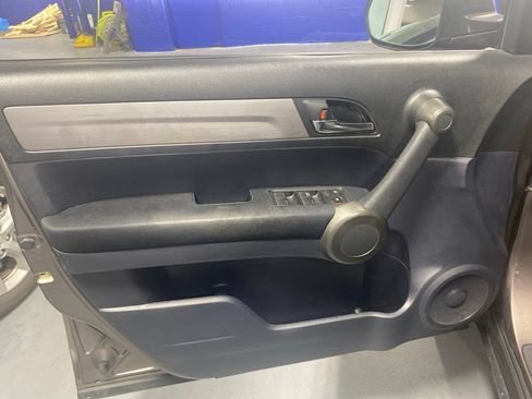 Used 2011 Honda CR-V SE image 7