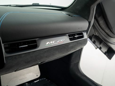 Used 2022 Maserati MC20 Coupe RWD image 35