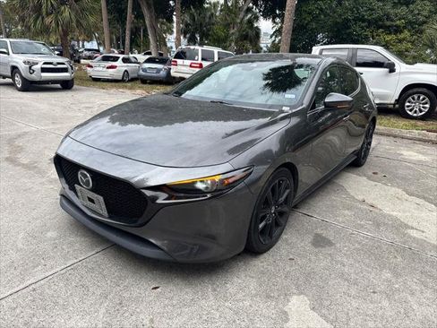 Used 2019 MAZDA MAZDA3 Hatchback w/ Premium Package image 2