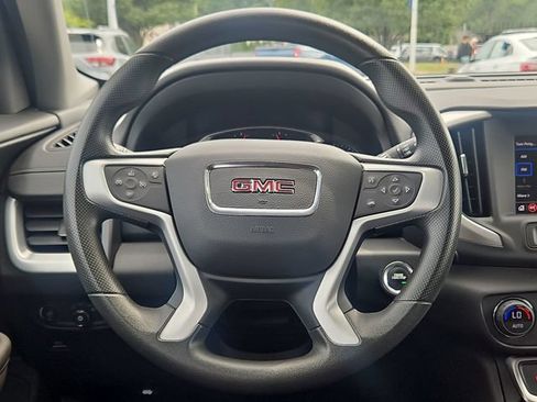 Used 2023 GMC Terrain SLE w/ Driver Convenience Package FWD image 15