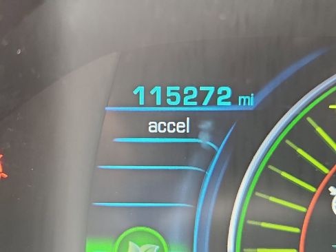 Used 2018 Chevrolet Volt LT w/ Comfort Package FWD image 16