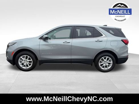 Used 2024 Chevrolet Equinox LT w/ LPO, Floor Liner Package AWD/4WD image 5