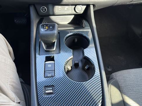 Used 2023 Nissan Rogue SV image 24