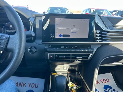 Used 2025 Toyota Camry LE image 22