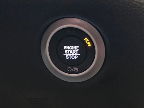 New 2026 Chrysler Pacifica Select image 25