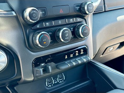 Used 2021 RAM 1500 Laramie w/ Sport Appearance Package AWD/4WD image 11