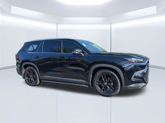 Used 2024 Toyota Grand Highlander FWD video 2