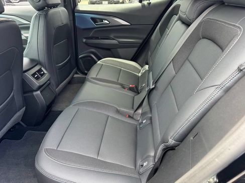 Certified 2024 Chevrolet Equinox EV LT FWD image 12