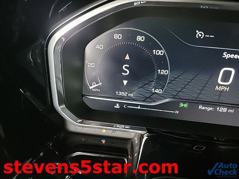 Used 2025 GMC Sierra 2500 SLT w/ SLT Convenience Package image 18