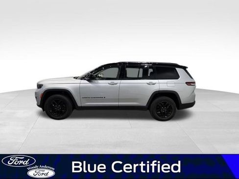 Used 2023 Jeep Grand Cherokee L Laredo AWD/4WD image 3