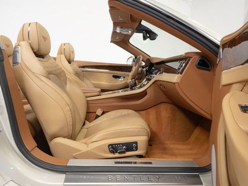 Used 2020 Bentley Continental GT AWD/4WD image 48
