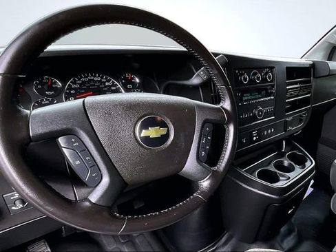 Used 2021 Chevrolet Express 2500 w/ Driver Convenience Package image 7
