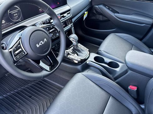 New 2026 Kia Seltos EX image 6