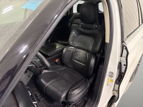 Used 2021 Lincoln Aviator Reserve w/ Equipment Group 210A AWD/4WD image 11