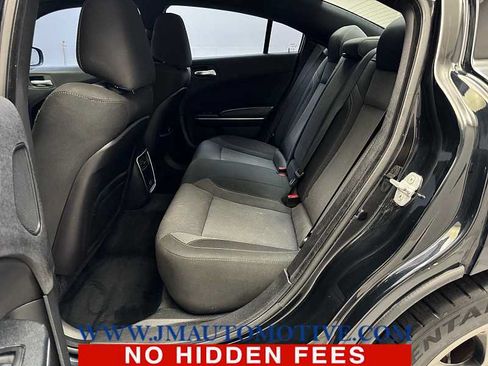 Used 2015 Dodge Charger SXT RWD image 15