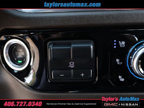 Used 2025 GMC Sierra 3500 SLT w/ SLT Premium Package image 29