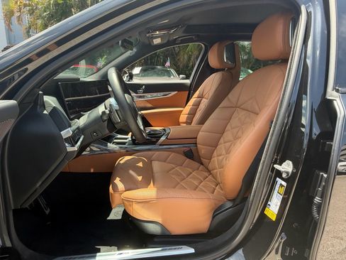 Used 2023 BMW 740i RWD image 9