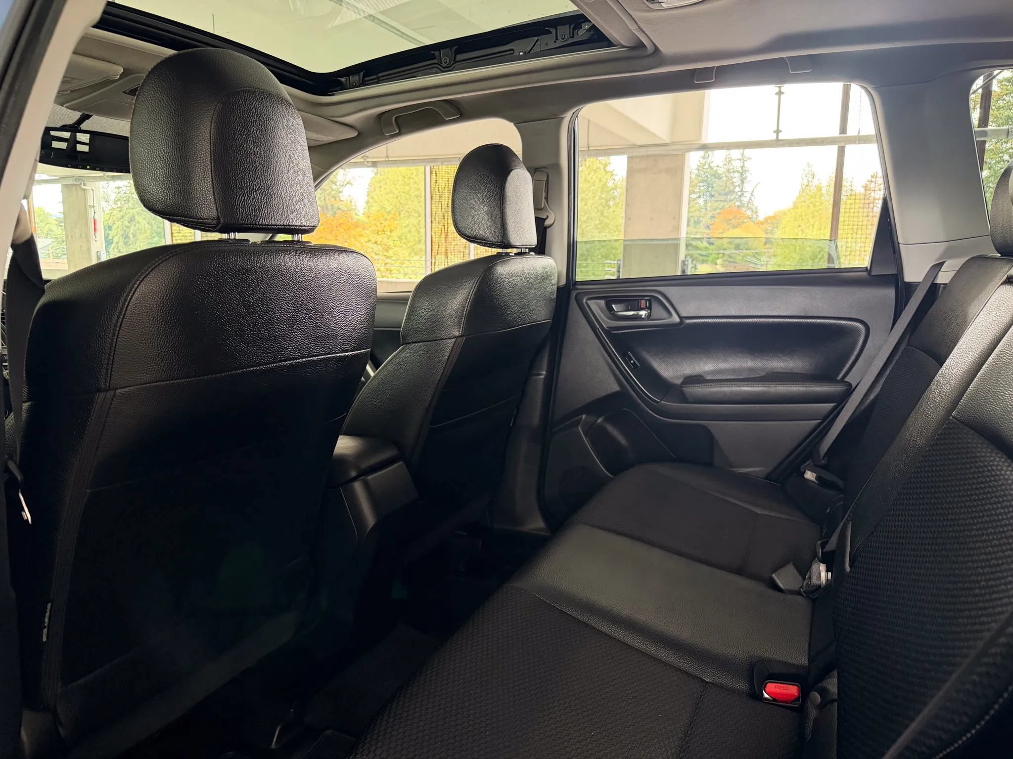 Used 2015 Subaru Forester 2.0XT Premium AWD/4WD image 19