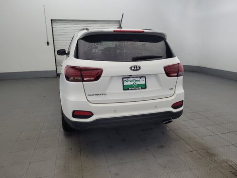 Used 2020 Kia Sorento S AWD/4WD image 6