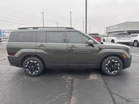 Used 2024 Hyundai Santa Fe SEL image 4