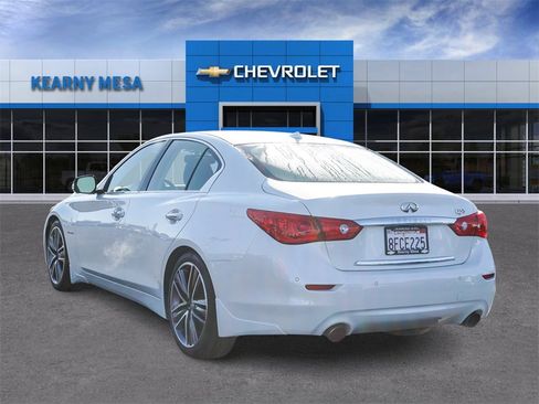 Used 2016 INFINITI Q50 Hybrid w/ Technology Package image 4
