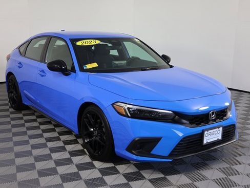 Used 2023 Honda Civic Sport image 1