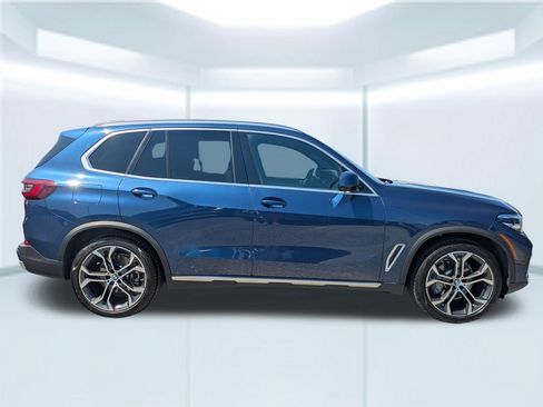 Used 2023 BMW X5 sDrive40i w/ Premium Package RWD image 6