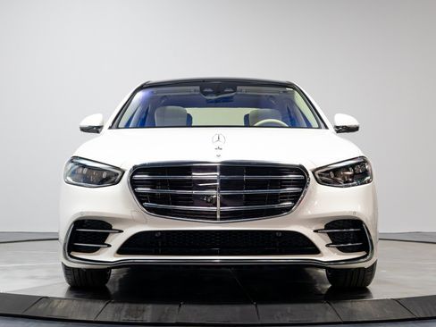 Used 2022 Mercedes-Benz S 580 4MATIC Sedan image 40