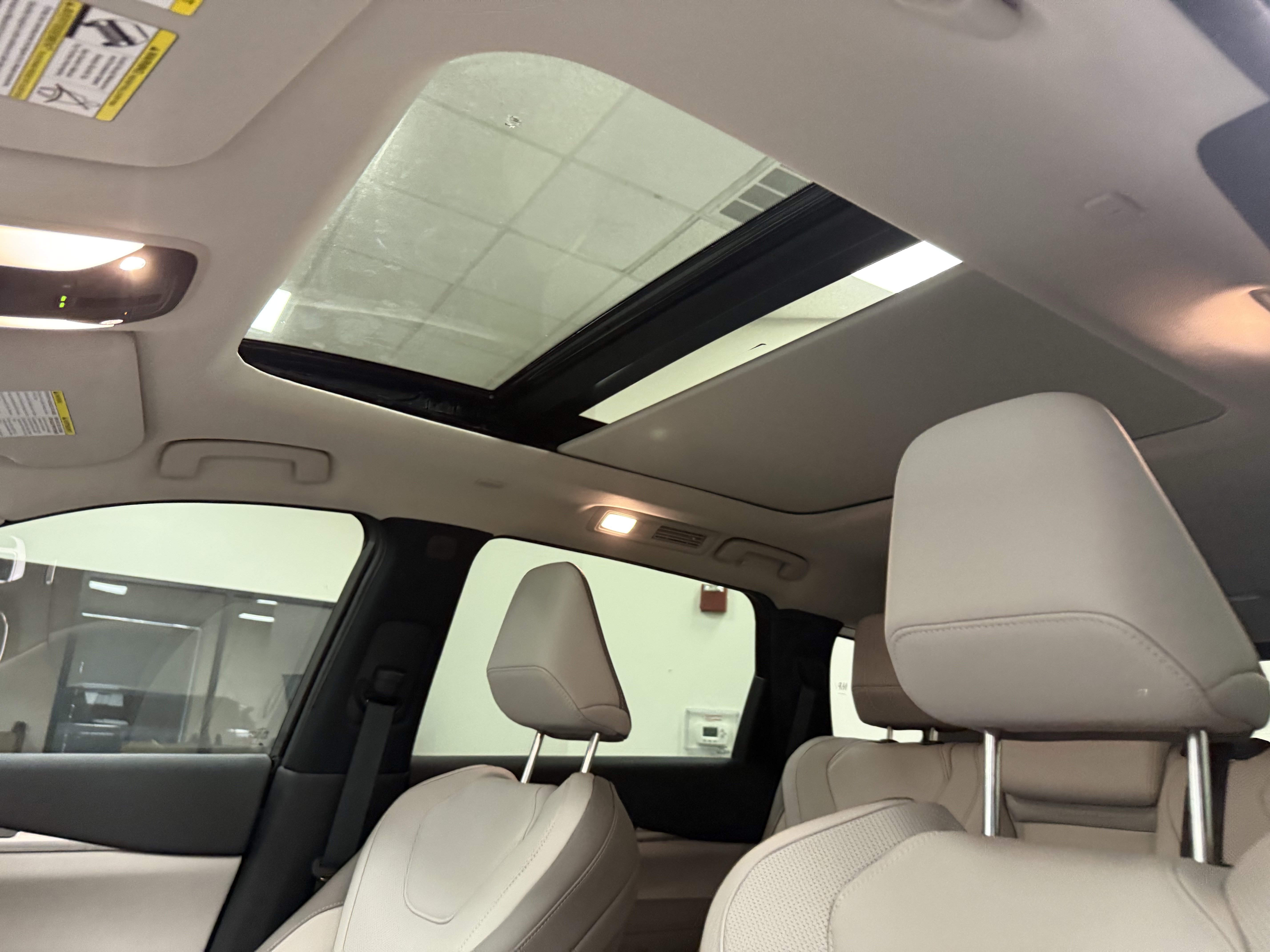 Certified 2027 INFINITI QX60 Luxe w/ Cargo Package FWD image 14