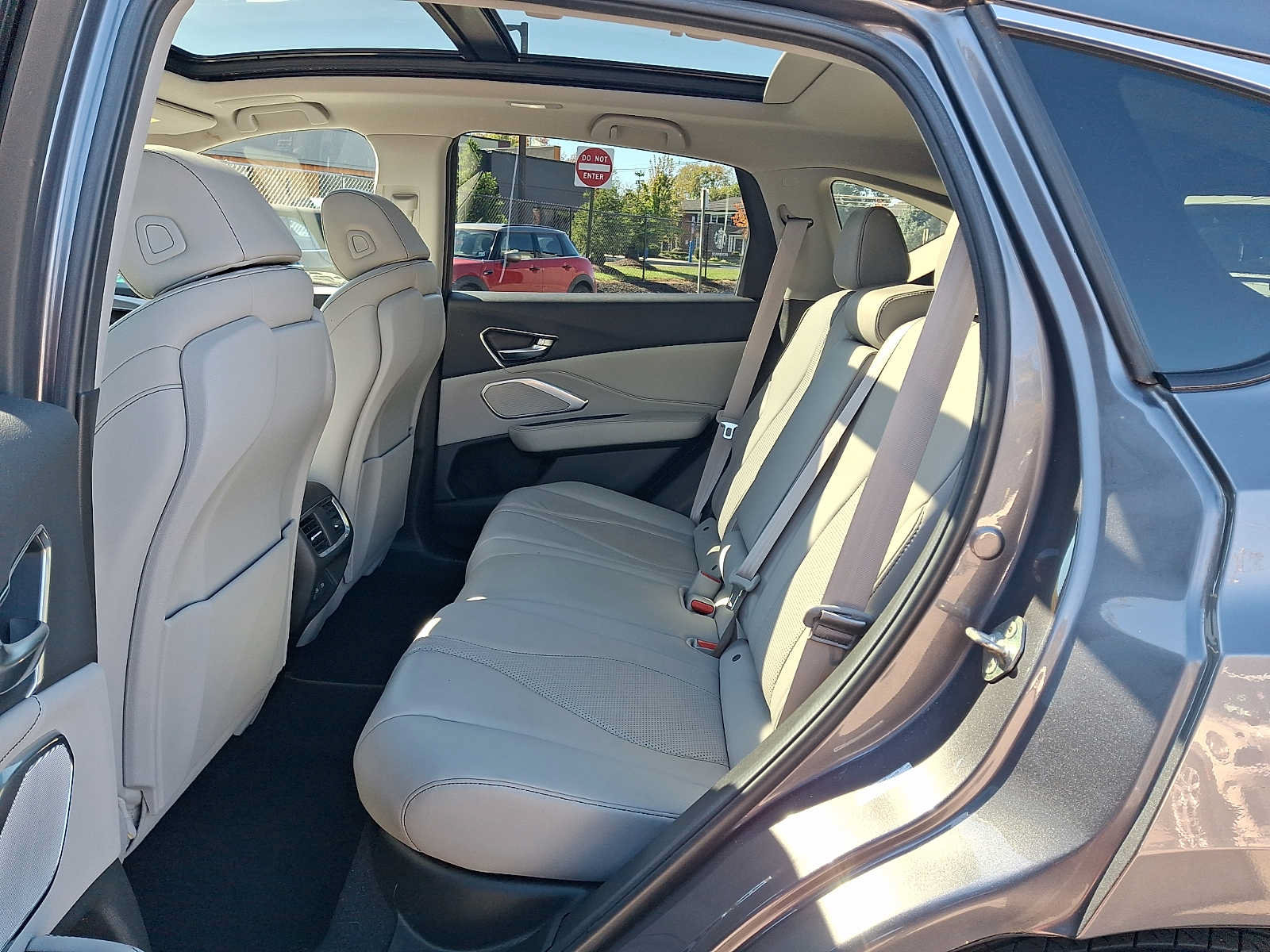 Used 2020 Acura RDX w/ Technology Package AWD/4WD image 10
