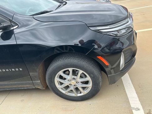 Used 2022 Chevrolet Equinox LT AWD/4WD image 2
