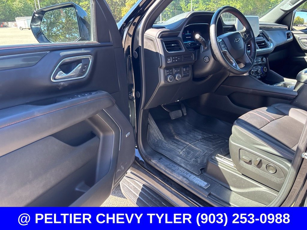 Used 2024 Chevrolet Suburban RST w/ Luxury Package AWD/4WD image 12