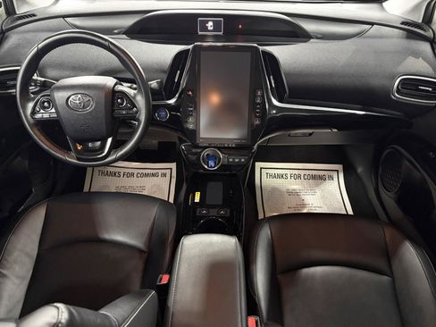 Used 2022 Toyota Prius Prime XLE FWD image 12