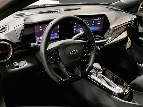New 2026 Chevrolet Trax RS w/ Driver Confidence Package FWD image 8