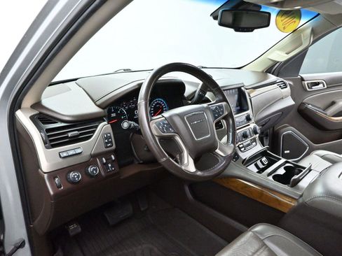 Used 2019 GMC Yukon XL Denali w/ Denali Ultimate Package image 13