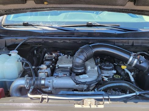 Used 2016 Nissan Titan SV AWD/4WD image 44