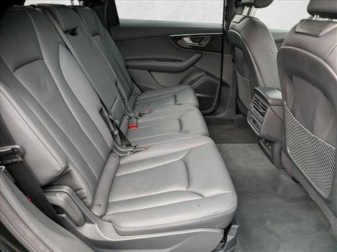 Certified 2025 Audi Q7 3.0T Premium Plus w/ Premium Plus Package image 23