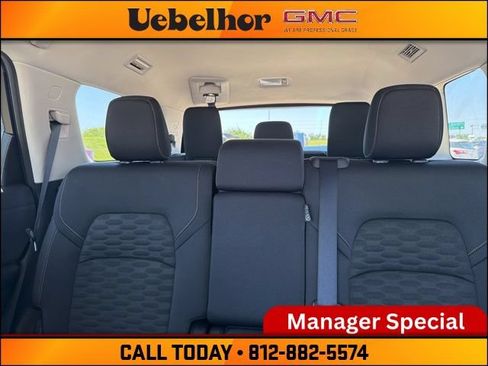 Used 2025 Nissan Pathfinder SV AWD/4WD image 23