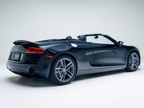 Used 2014 Audi R8 V8 image 28