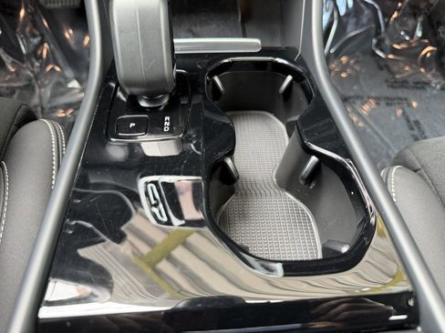 Used 2024 Volvo C40 P8 Recharge Ultimate w/ Protection Package Premier image 25