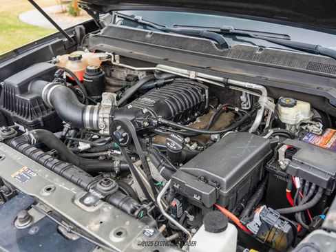 Used 2017 Chevrolet Colorado ZR2 w/ LPO, Premium Interior Package image 19