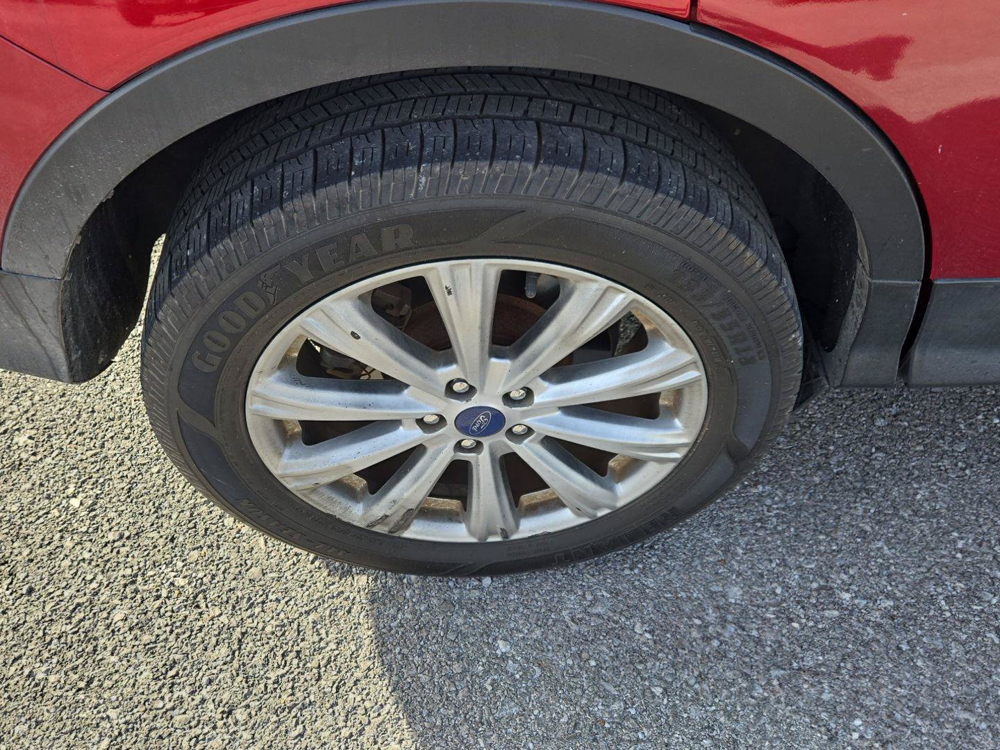 Used 2017 Ford Escape Titanium FWD image 10