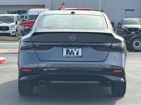 New 2027 Nissan Sentra SR w/ SR All Weather Package FWD image 5
