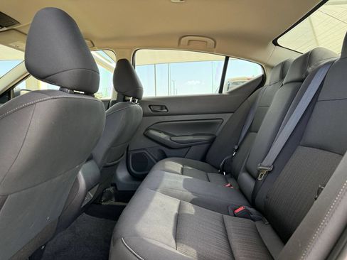 Used 2025 Nissan Altima 2.5 SV FWD image 25