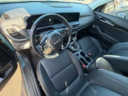 Certified 2024 Kia Seltos SX image 7