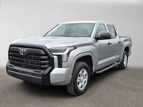 Used 2023 Toyota Tundra SR w/ SR Tow Package AWD/4WD image 8