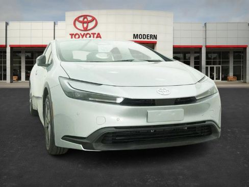 New 2026 Toyota Prius LE image 31