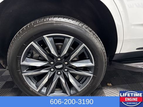 Used 2024 Cadillac Escalade Sport image 6