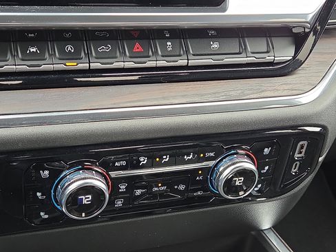 Used 2023 GMC Sierra 1500 SLT w/ SLT Convenience Package image 19