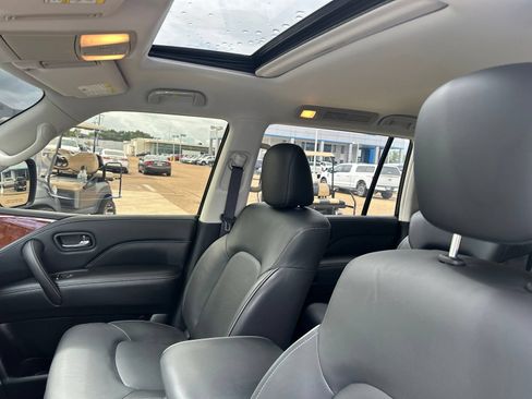 Used 2018 INFINITI QX80 2WD w/ Driver Assistance Package image 8